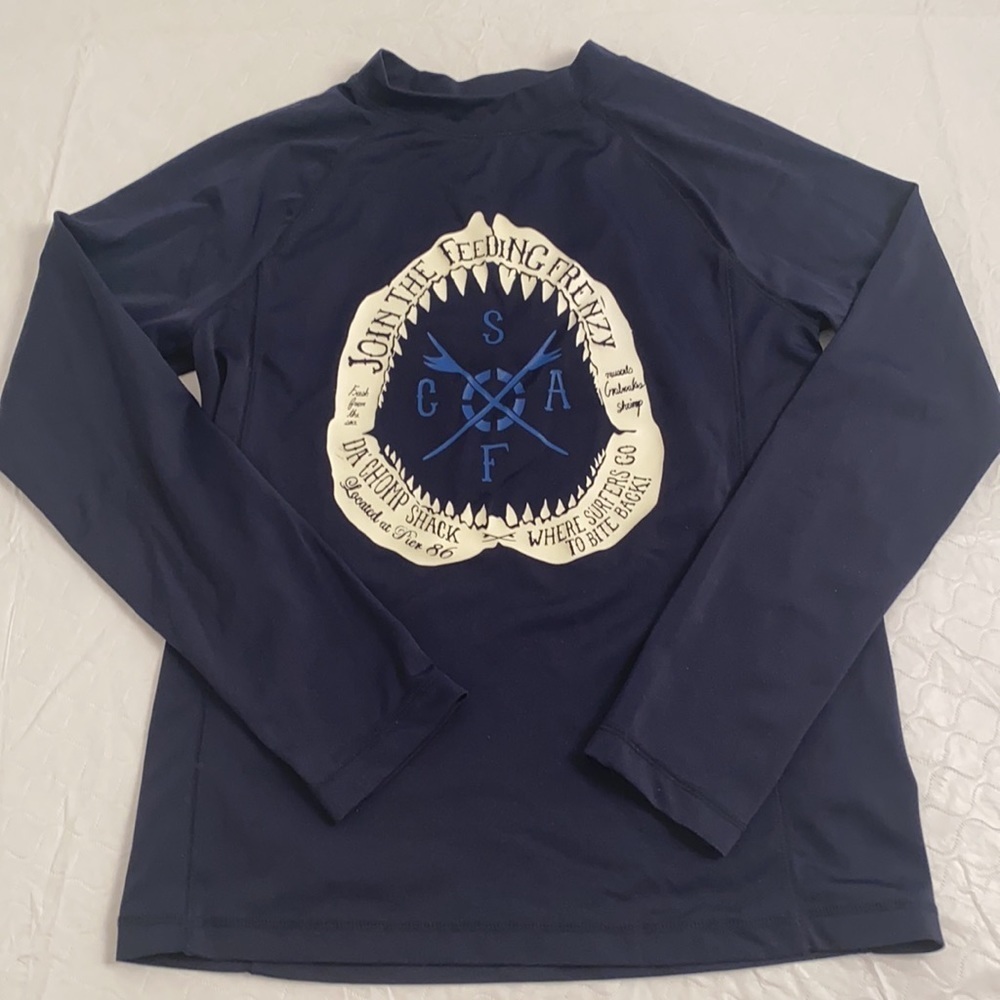 Gap navy long sleeve shark graphic rash guard L=10